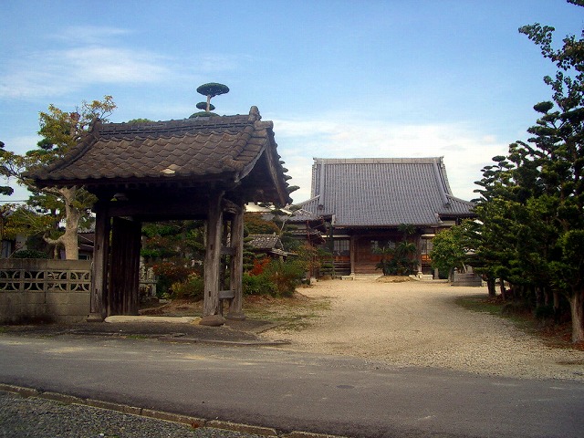 栄蔵寺