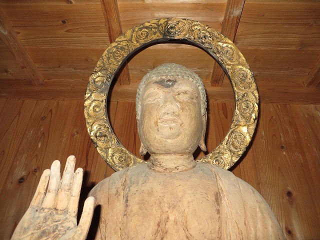 木造薬師如来立像　一躯