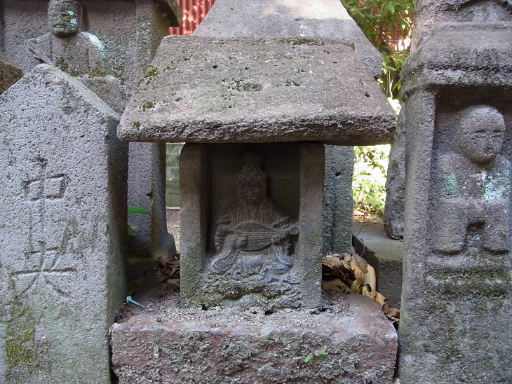 本庄神社刻像弁財天